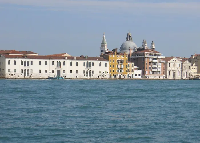 アパート カーサ ミーア *